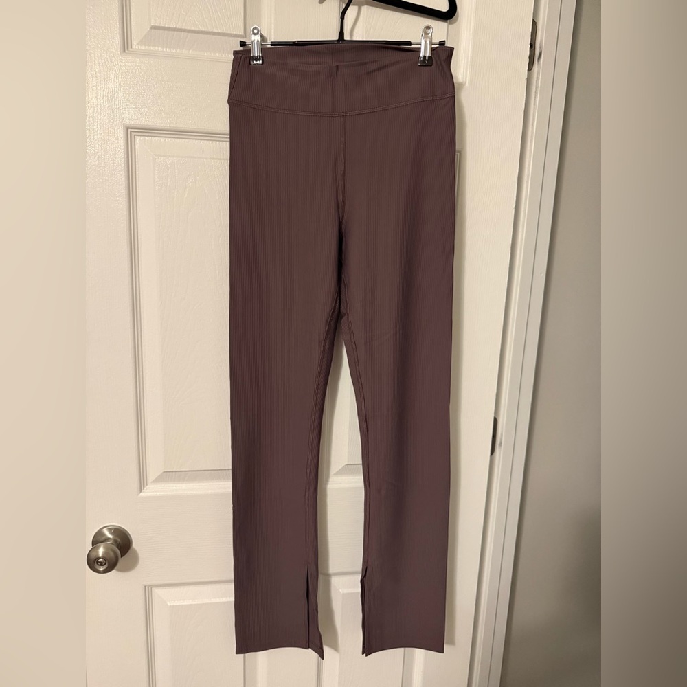 Old Navy Women's Mauve Ribbed Leggings
